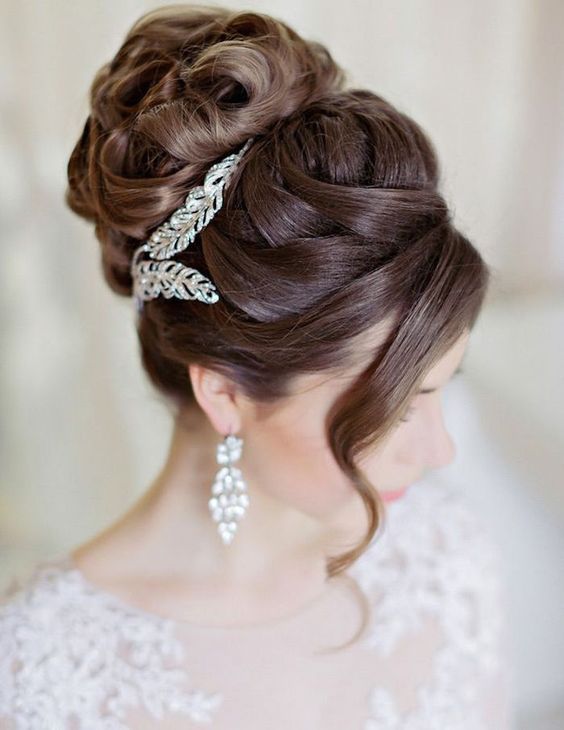 Bridal Hair Accessories For All Styles Of Weddings